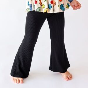 Posh Peanut Black Ribbed Bell Bottoms sz 6